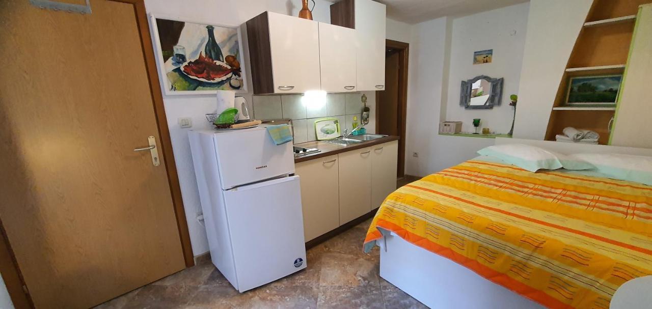 Franceska Apartmani Cres Εξωτερικό φωτογραφία
