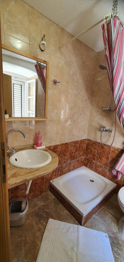 Franceska Apartmani Cres Εξωτερικό φωτογραφία