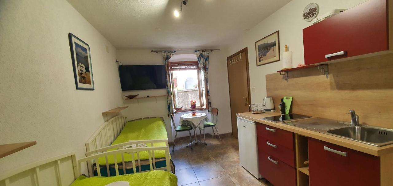 Franceska Apartmani Cres Εξωτερικό φωτογραφία