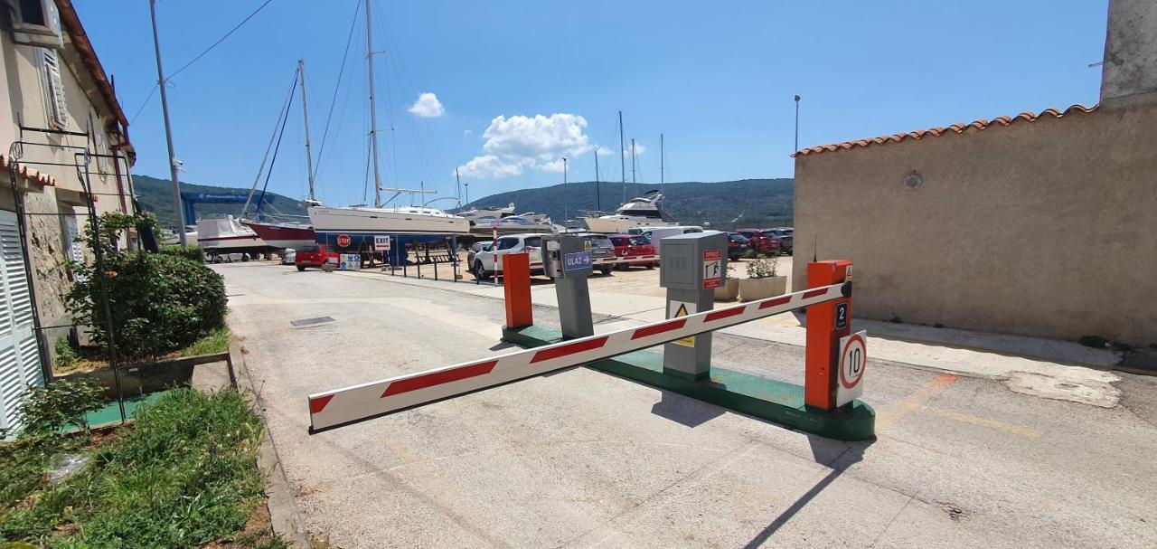 Franceska Apartmani Cres Εξωτερικό φωτογραφία
